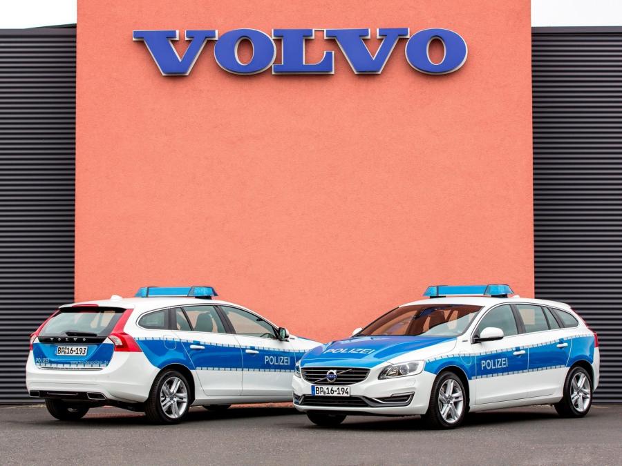  Volvo V60 D6 Plug-In Hybrid Polizei 2013 года  (фото 3 из 3)